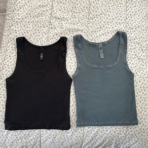 skims tank tops size medium blue & soot